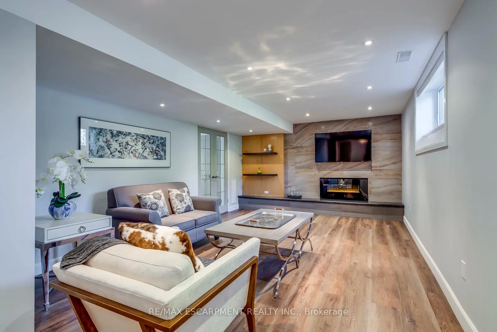 Photo 24 of 4306 Lakeshore Road, Burlington, Shoreacres — HOMEH