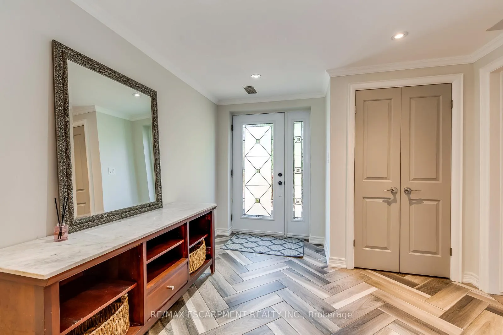 Photo 32 of 4306 Lakeshore Road, Burlington, Shoreacres — HOMEH