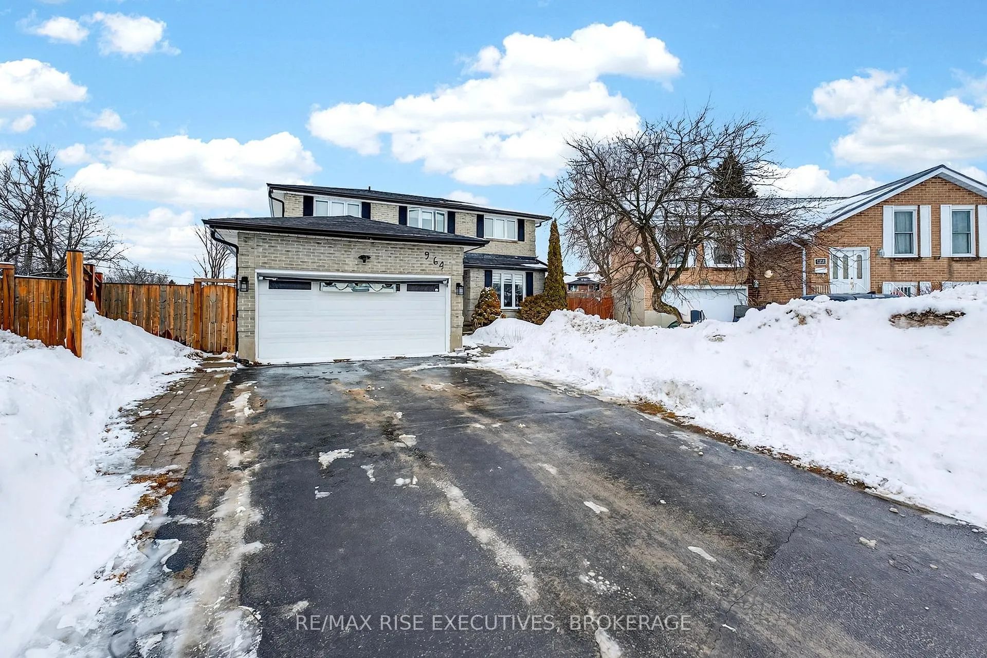 Photo 2 of 964 Heaton Road, Kingston, North of Taylor-Kidd Blvd — HOMEH