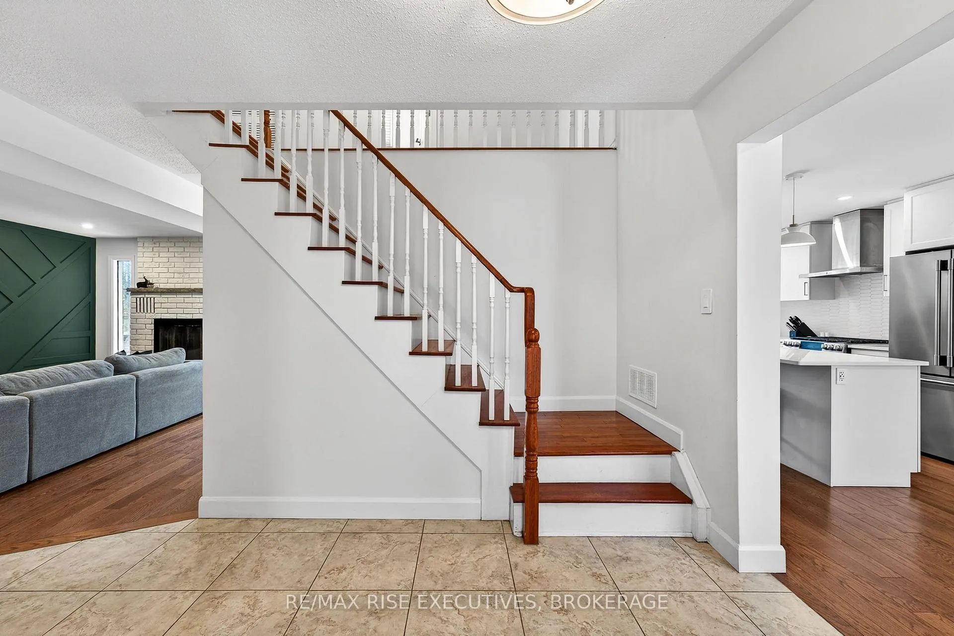 Photo 4 of 964 Heaton Road, Kingston, North of Taylor-Kidd Blvd — HOMEH
