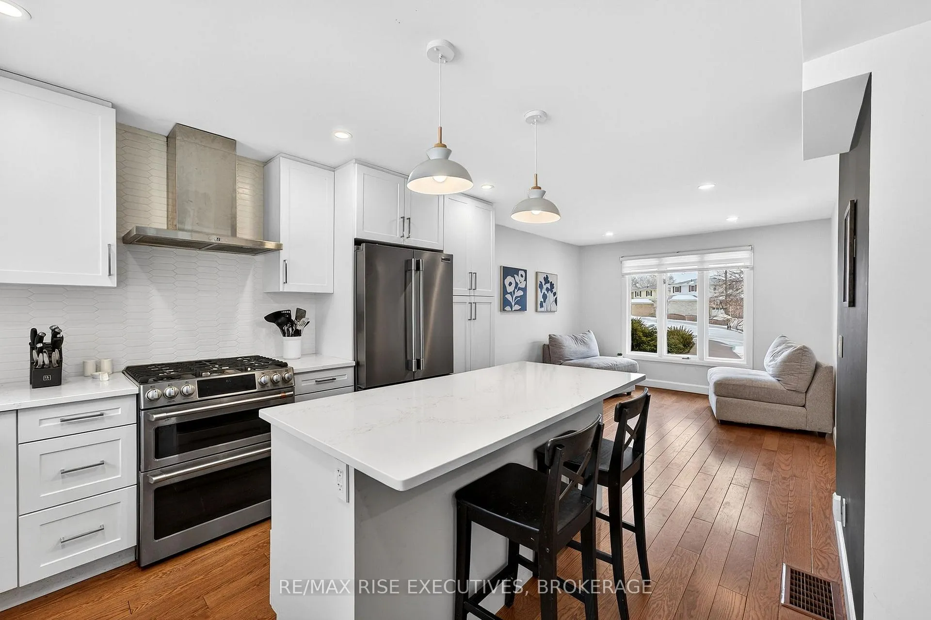 Photo 13 of 964 Heaton Road, Kingston, North of Taylor-Kidd Blvd — HOMEH