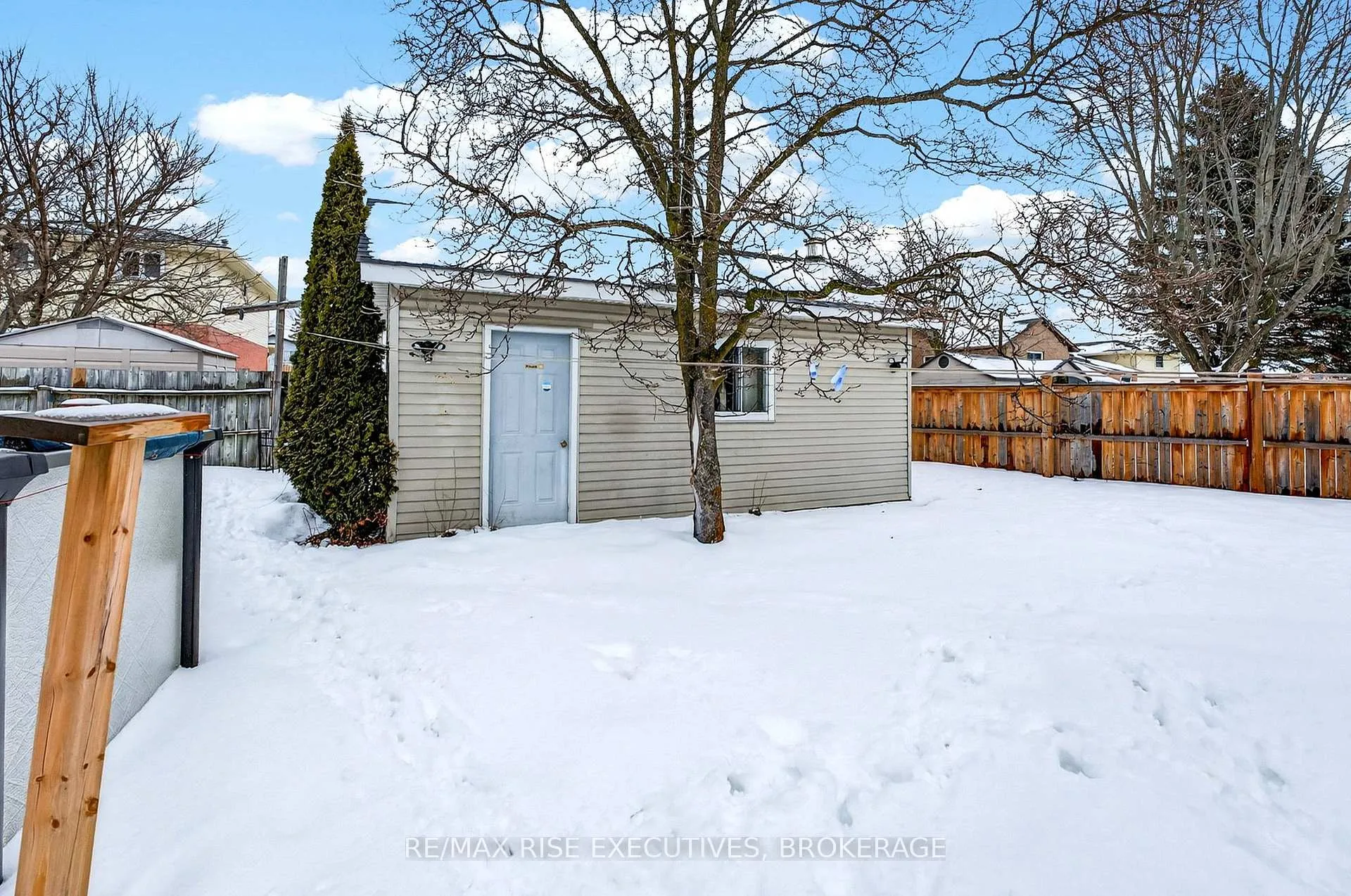 Photo 39 of 964 Heaton Road, Kingston, North of Taylor-Kidd Blvd — HOMEH