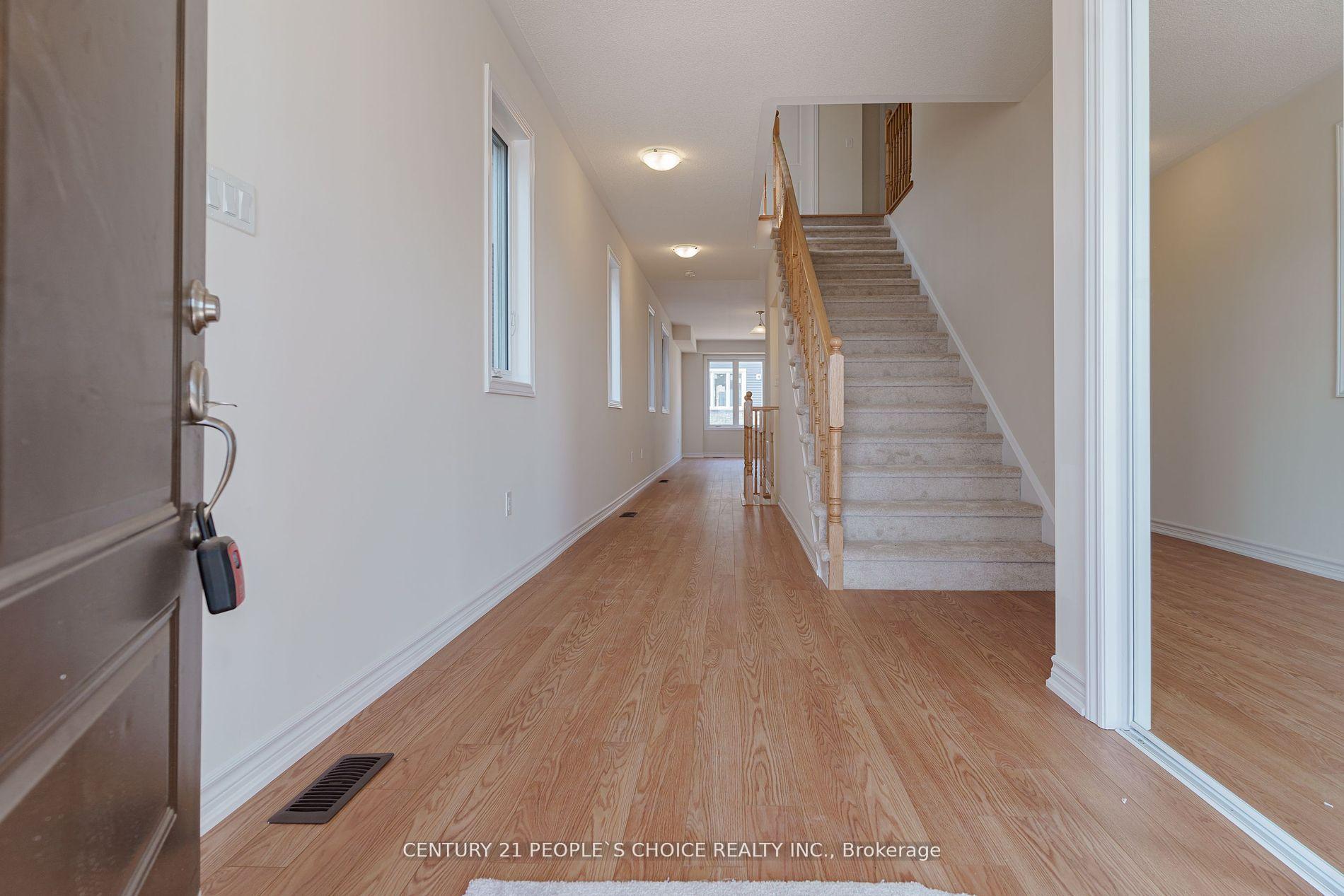 Photo 4 of 41 Conboy Drive, Erin, Hillsburgh — HOMEH