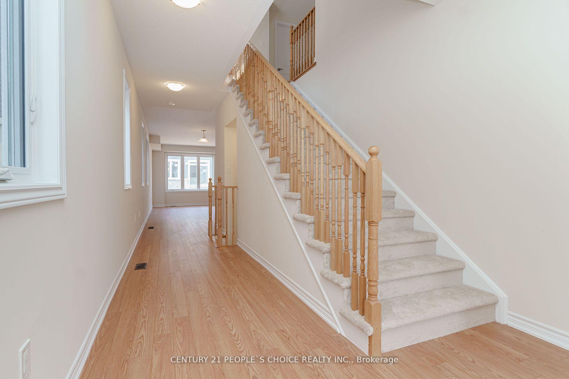 Photo 6 of 41 Conboy Drive, Erin, Hillsburgh — HOMEH