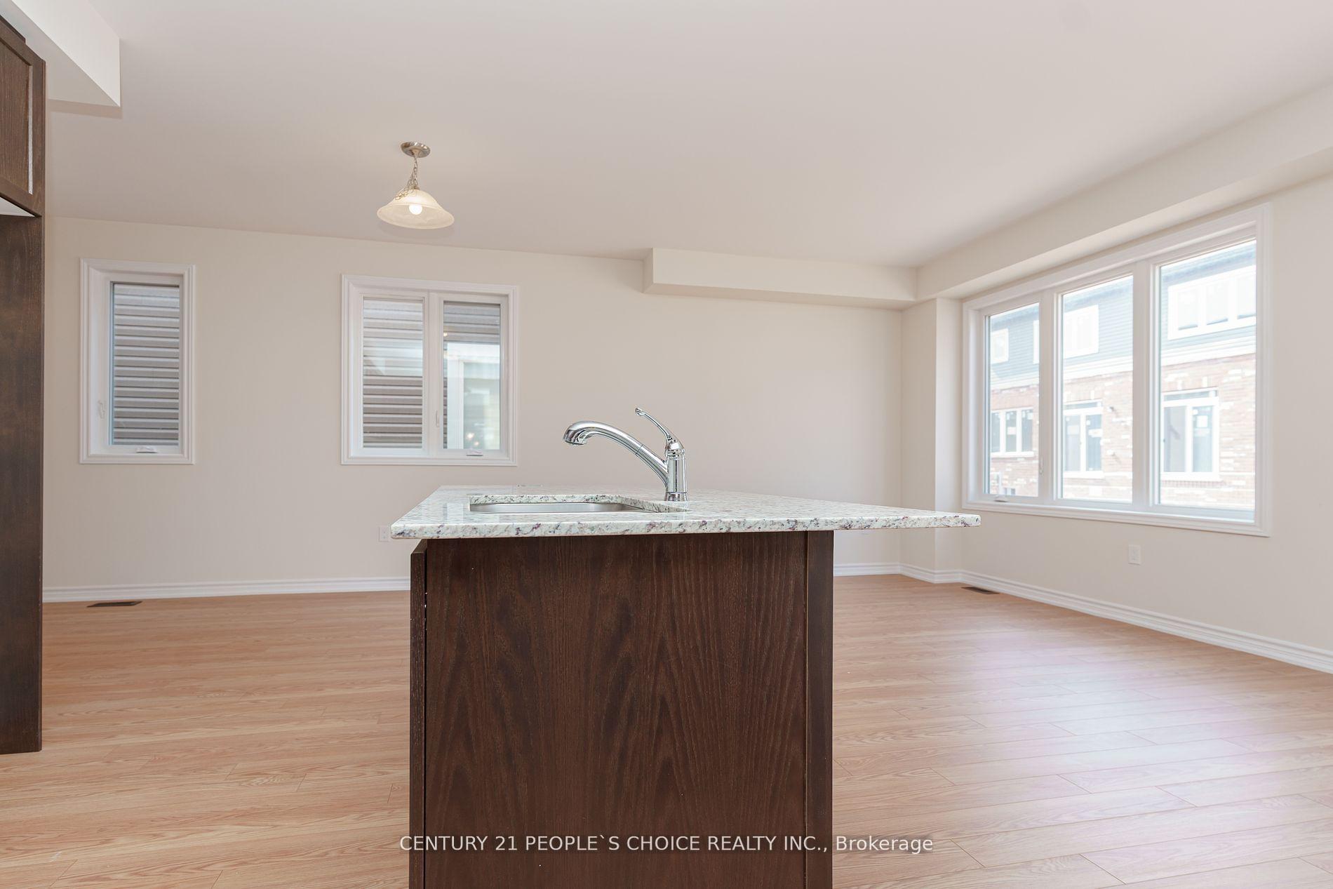 Photo 7 of 41 Conboy Drive, Erin, Hillsburgh — HOMEH