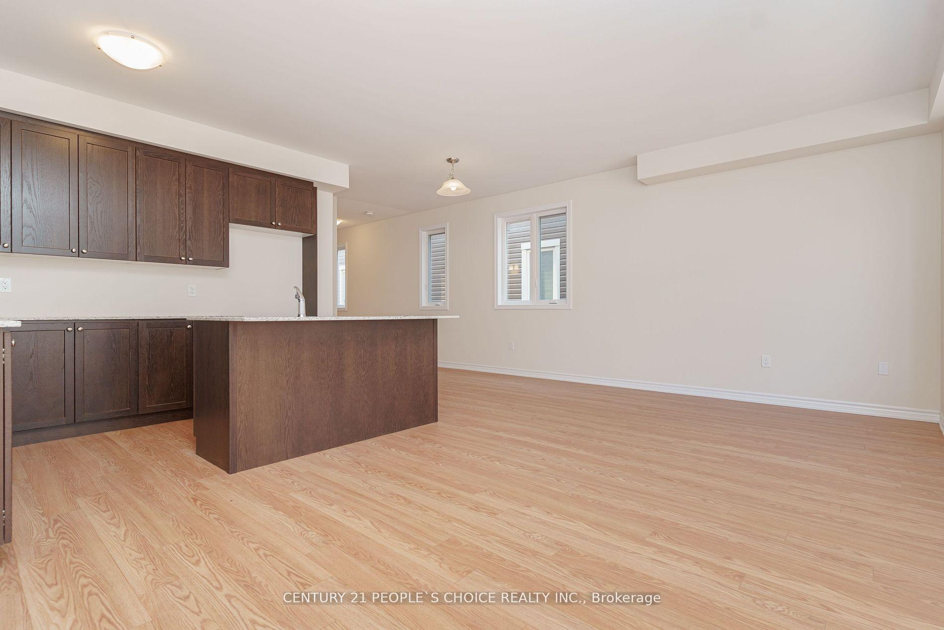 Photo 9 of 41 Conboy Drive, Erin, Hillsburgh — HOMEH