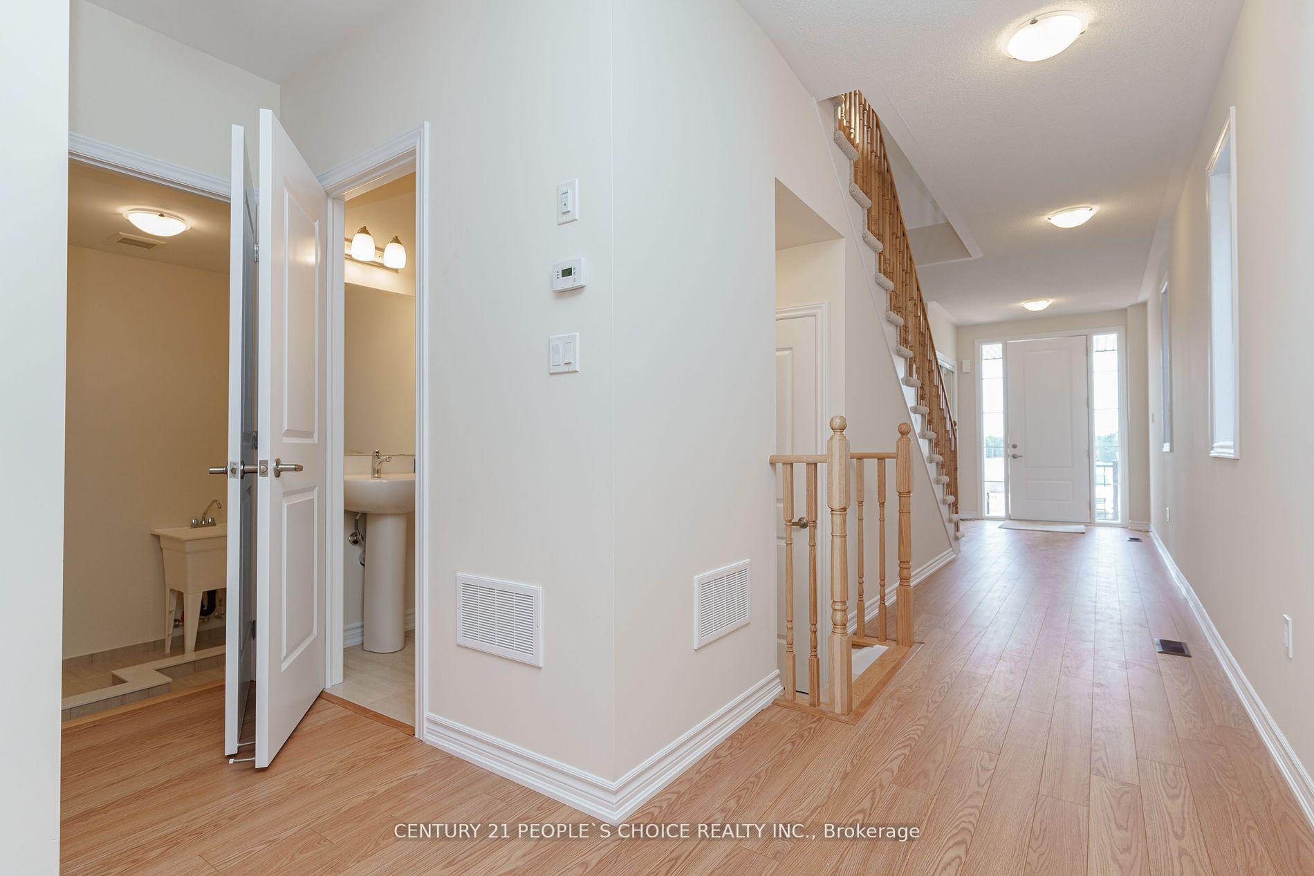 Photo 15 of 41 Conboy Drive, Erin, Hillsburgh — HOMEH