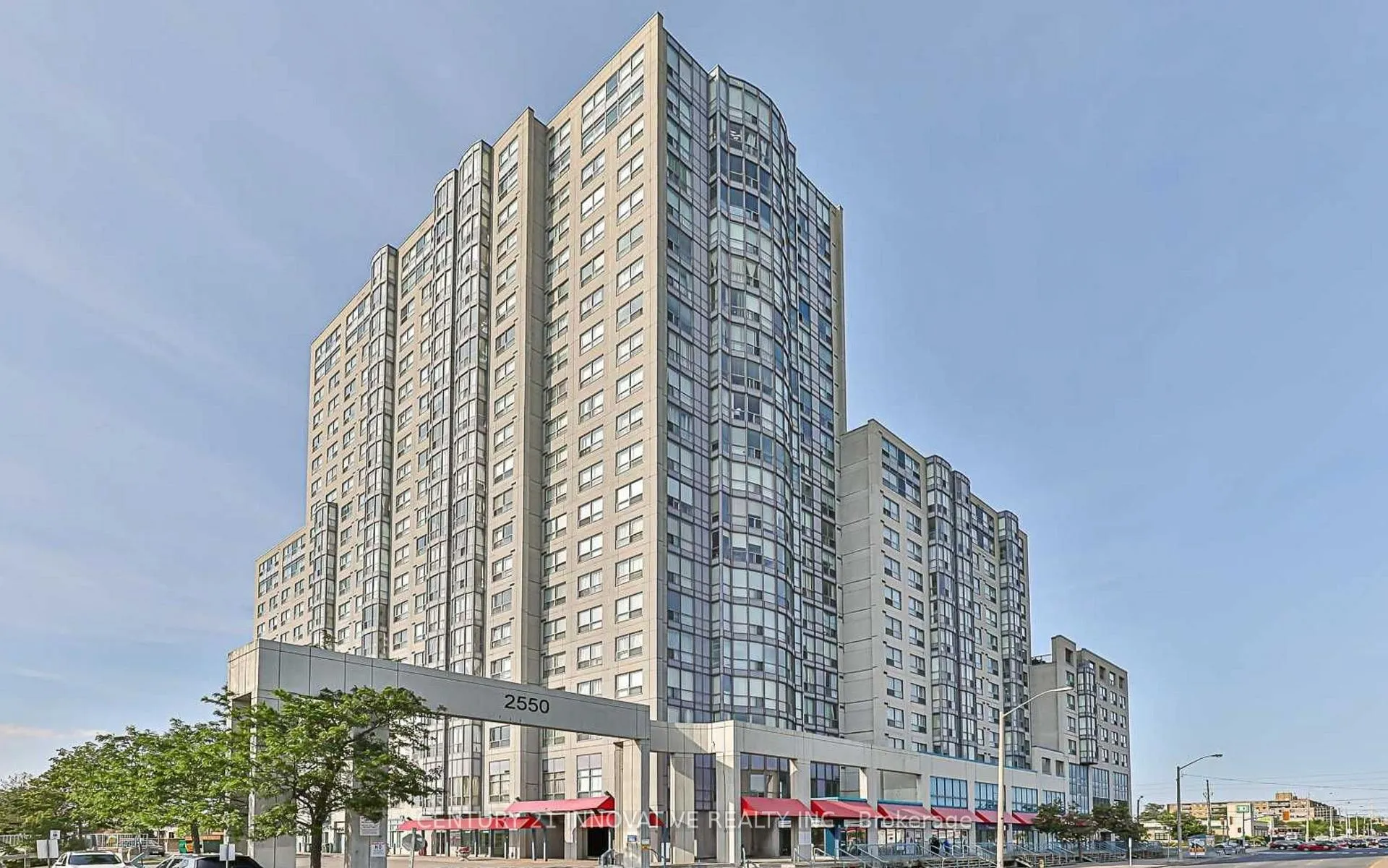 Front of Unit 1111, 2550 Lawrence Avenue E