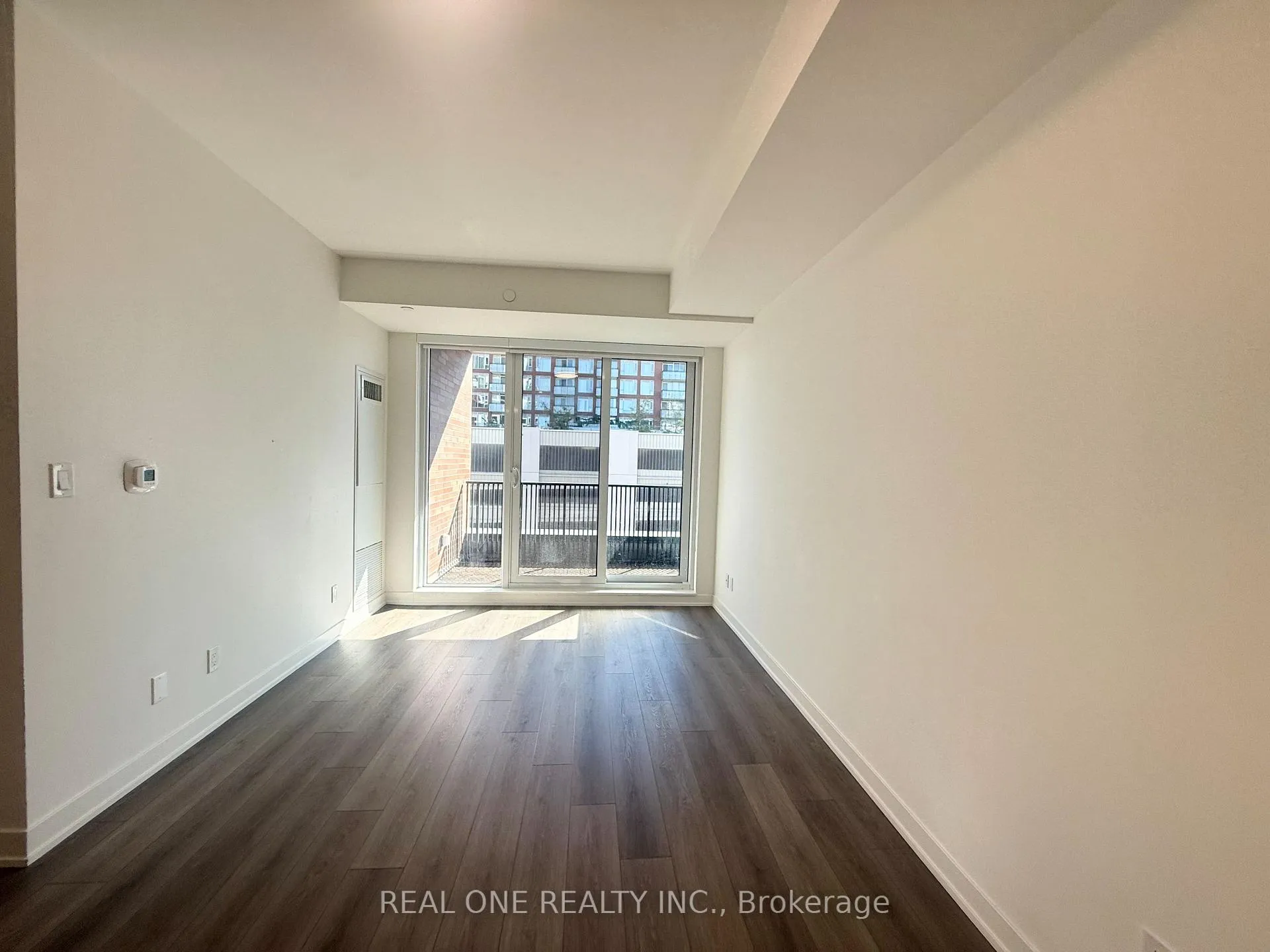 Photo 3 of Unit C802, 38 Simcoe Promenade, Markham, Unionville — HOMEH