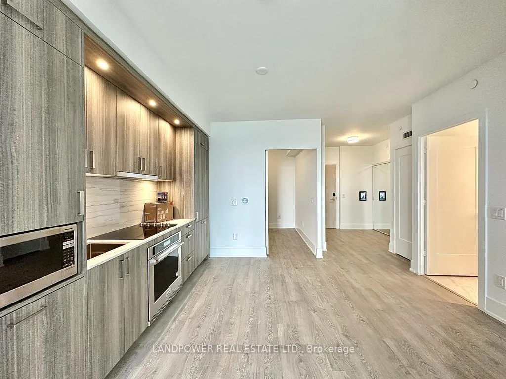 Front of Unit 1303, 480 Front Street W