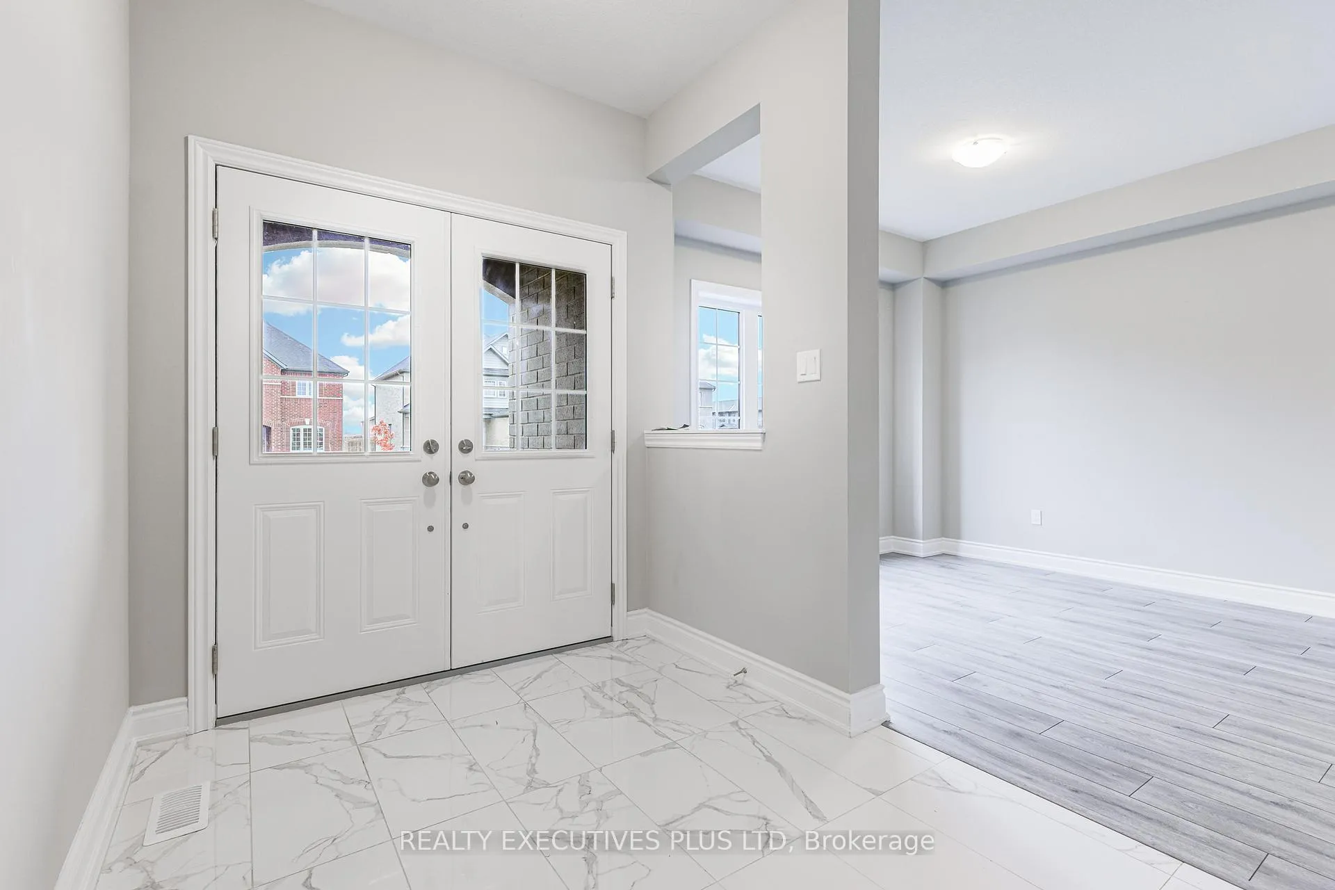 Photo 5 of 15 Venture Way, Thorold, Rolling Meadows — HOMEH