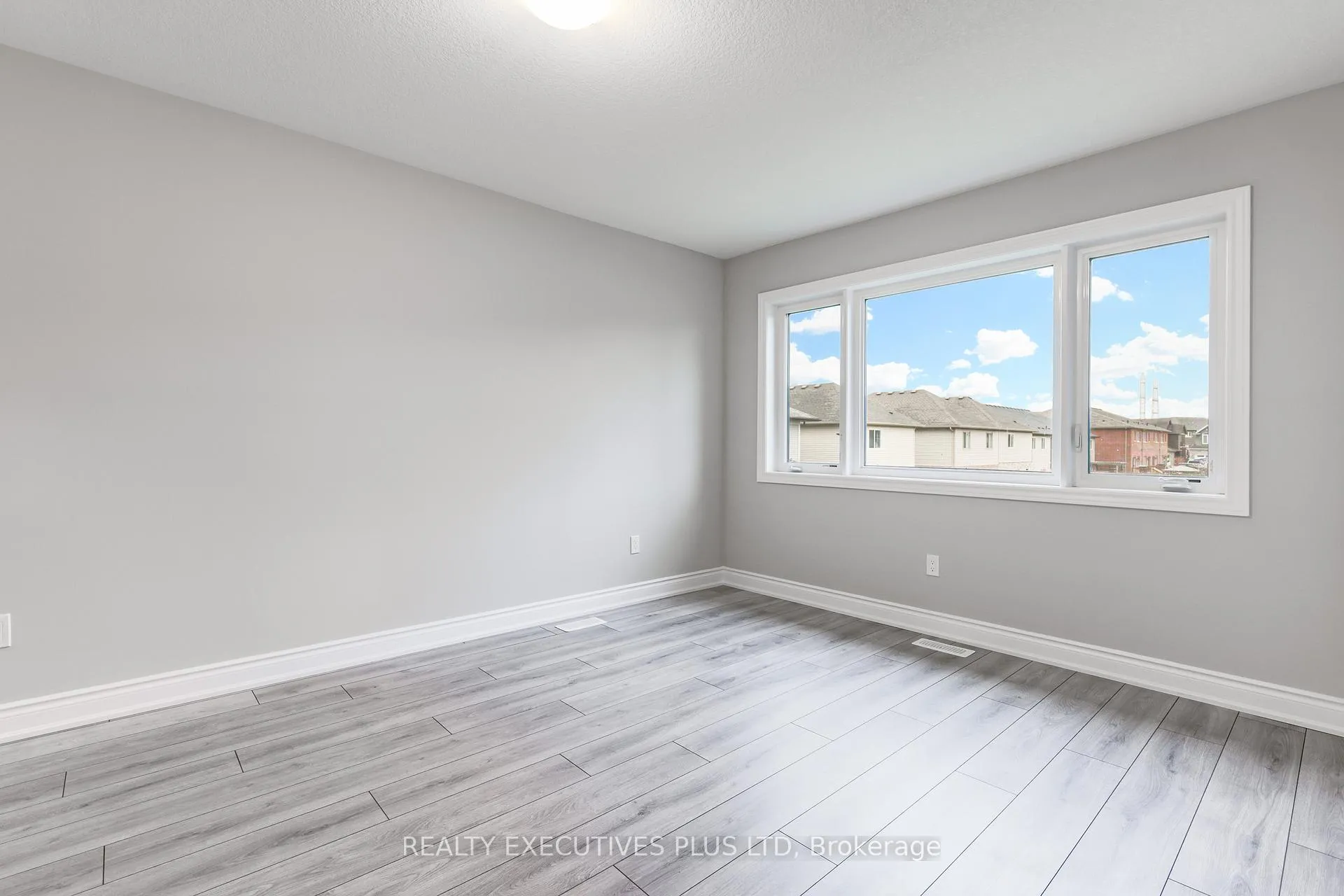 Photo 16 of 15 Venture Way, Thorold, Rolling Meadows — HOMEH