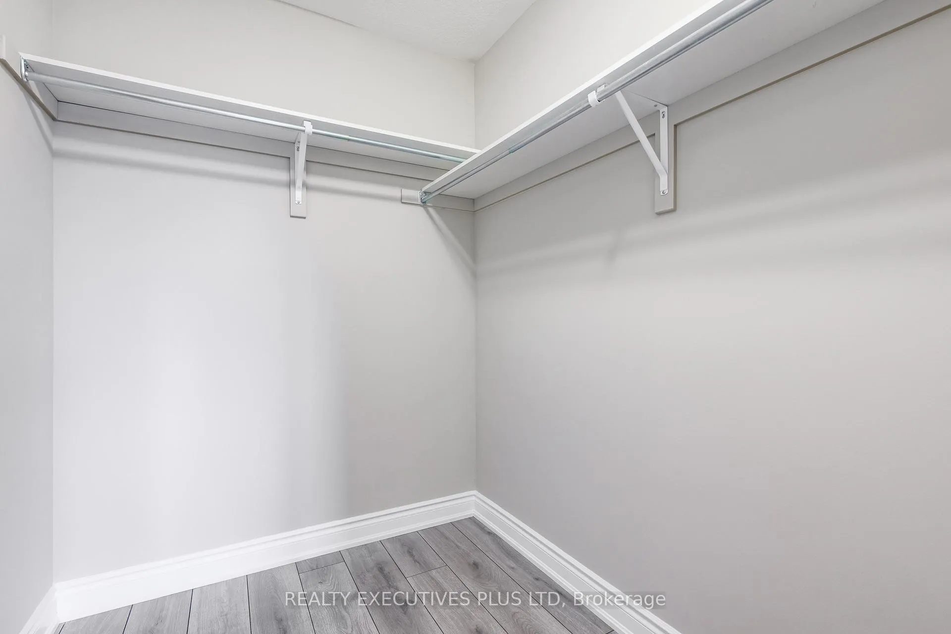 Photo 23 of 15 Venture Way, Thorold, Rolling Meadows — HOMEH