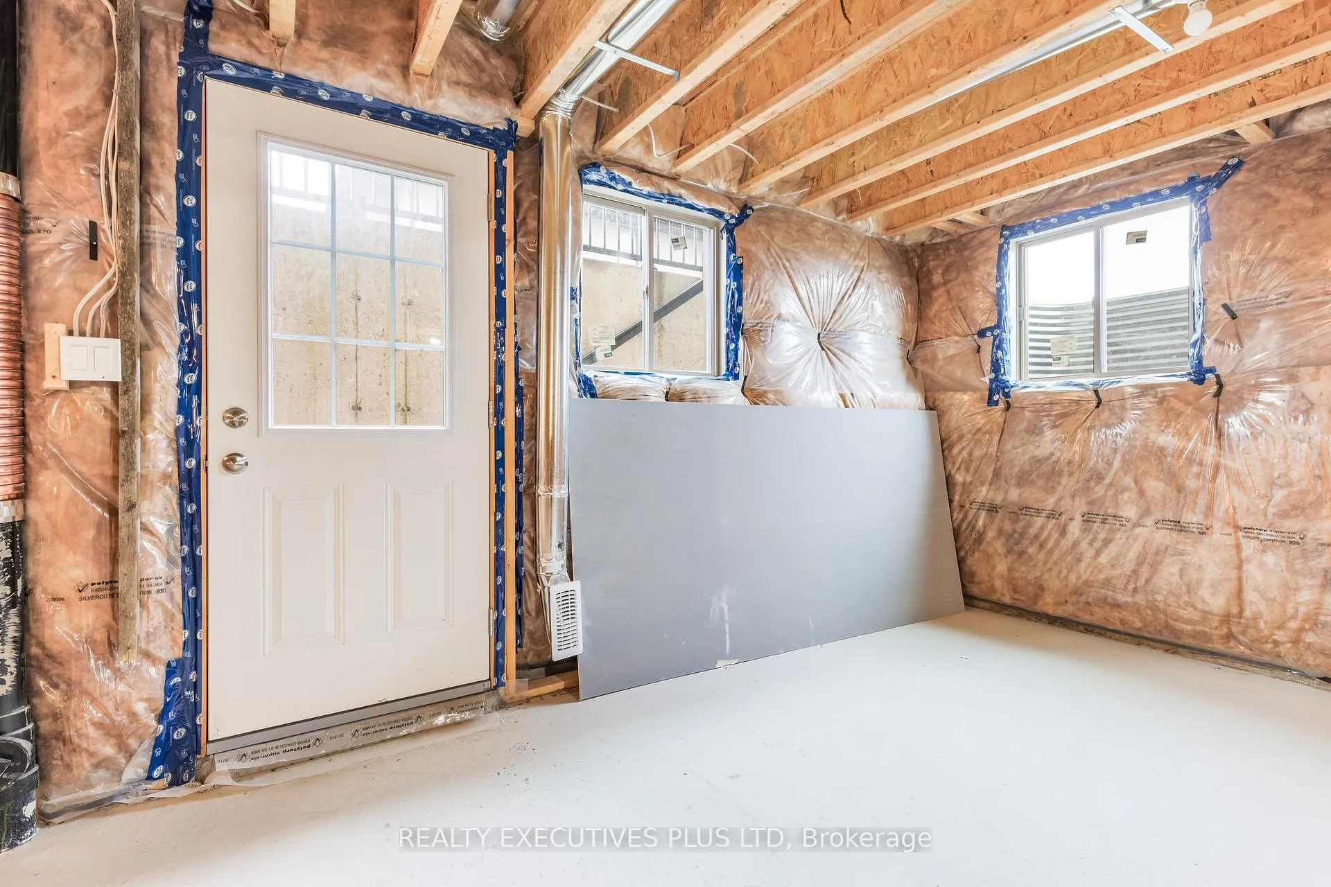 Photo 36 of 15 Venture Way, Thorold, Rolling Meadows — HOMEH