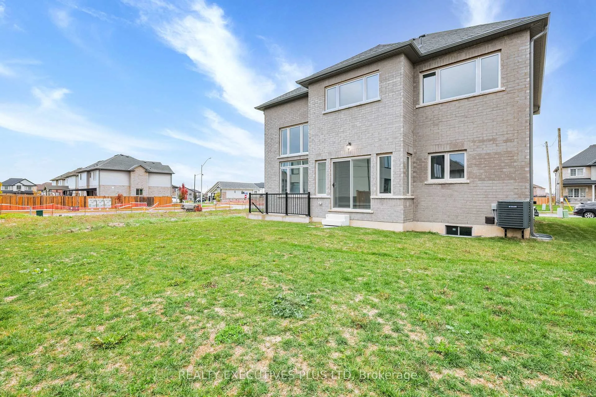 Photo 37 of 15 Venture Way, Thorold, Rolling Meadows — HOMEH