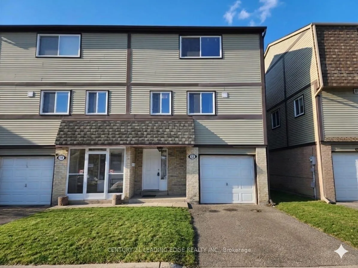 Photo 1 of 12 New Port Way, Markham, Thornhill — HOMEH