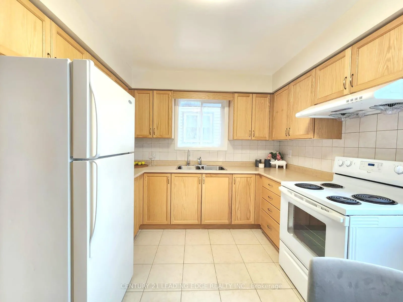 Photo 11 of 12 New Port Way, Markham, Thornhill — HOMEH