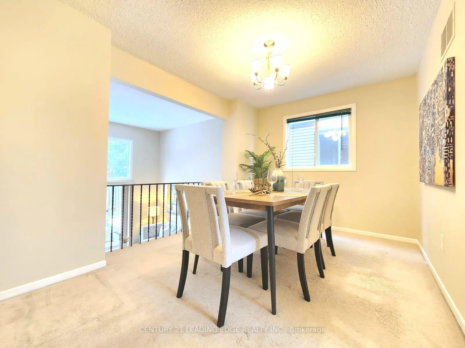 Photo 12 of 12 New Port Way, Markham, Thornhill — HOMEH