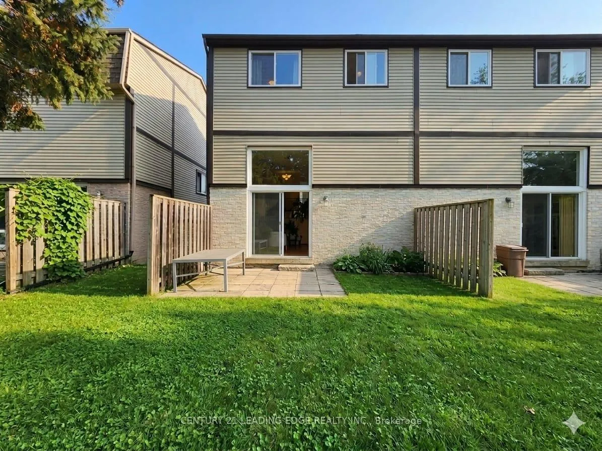 Photo 22 of 12 New Port Way, Markham, Thornhill — HOMEH