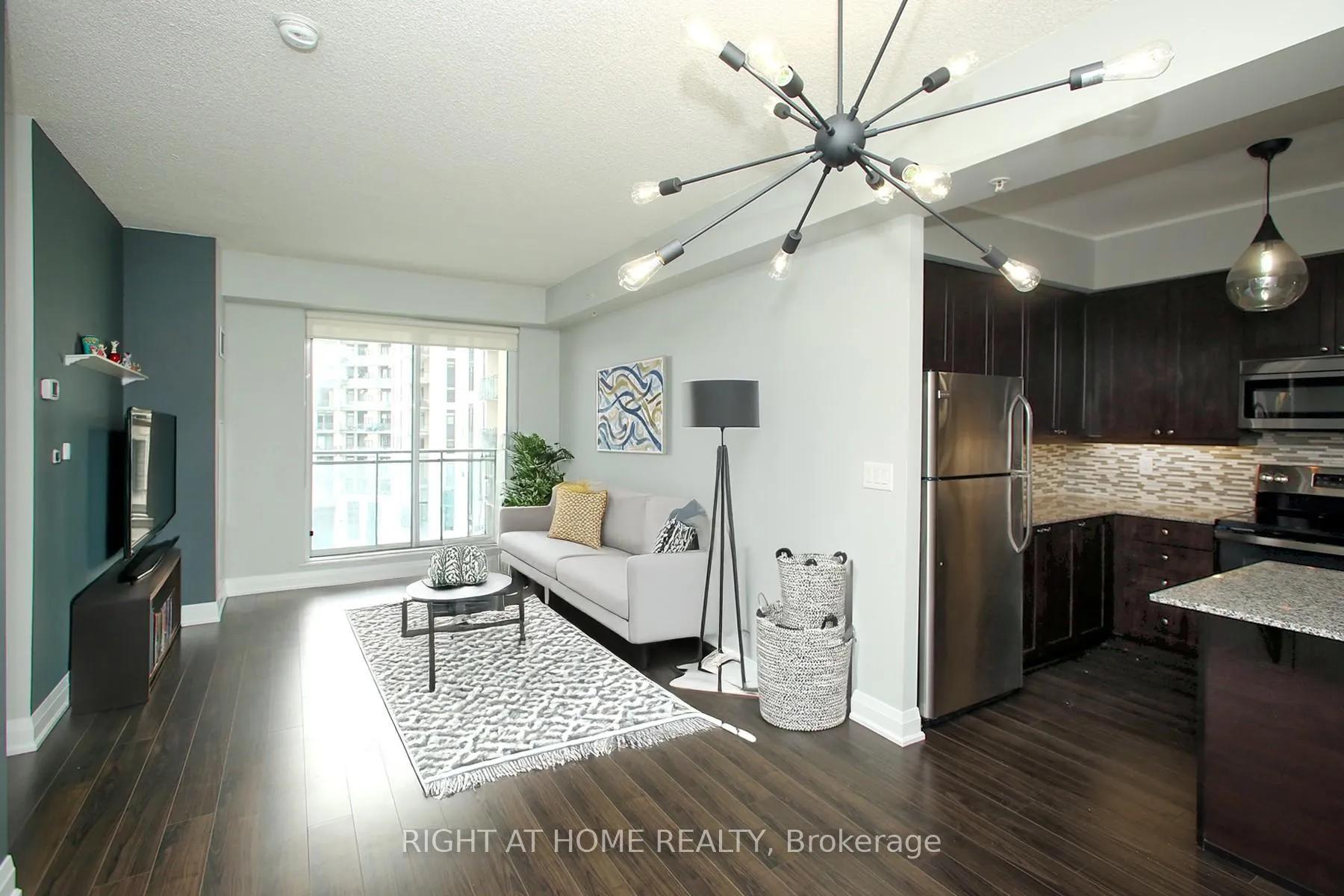 Photo 8 of Unit 515, 12 Woodstream Boulevard, Vaughan, Vaughan Grove — HOMEH