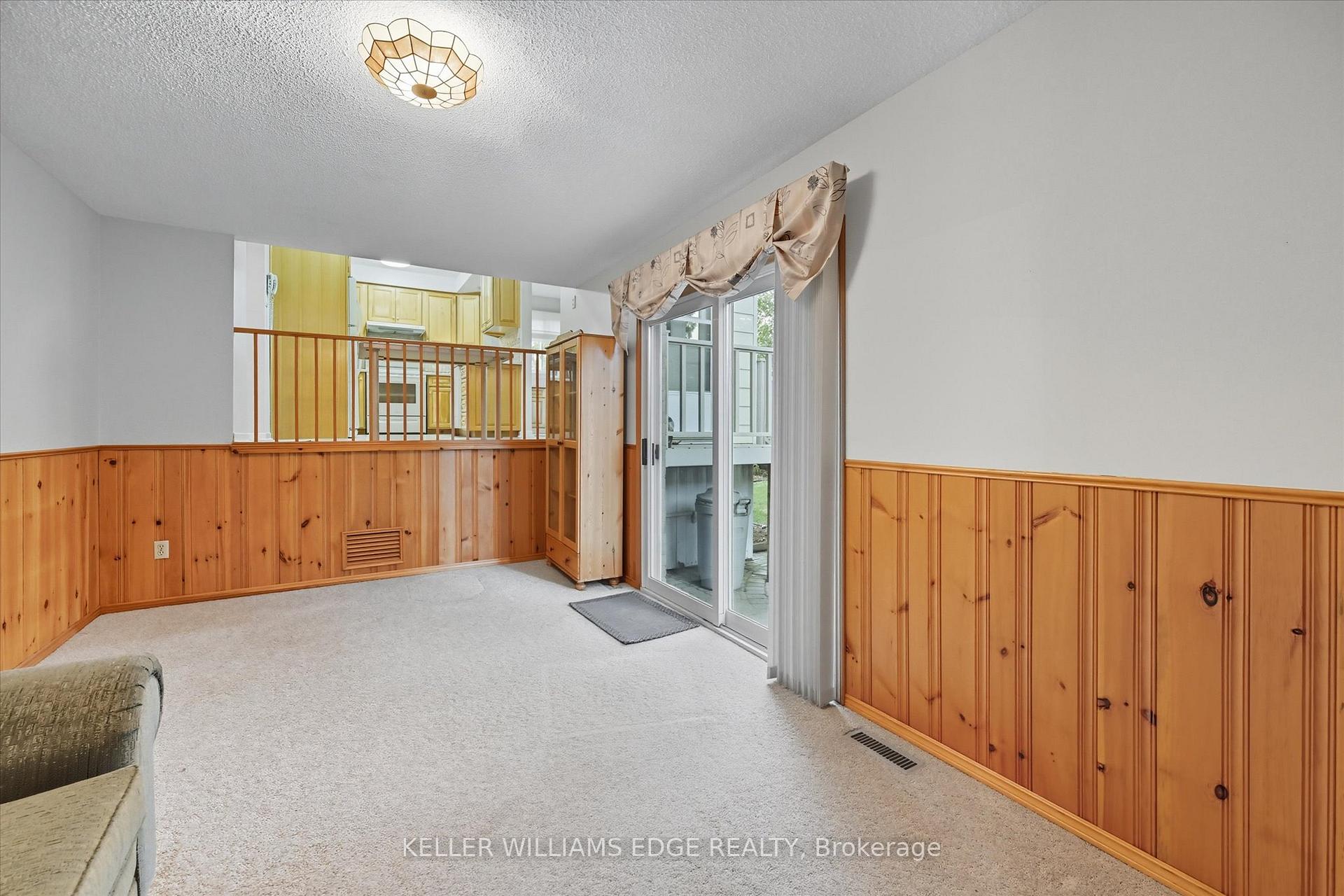 Photo 6 of 2400 Eaglesfield Drive, Burlington, Brant Hills — HOMEH