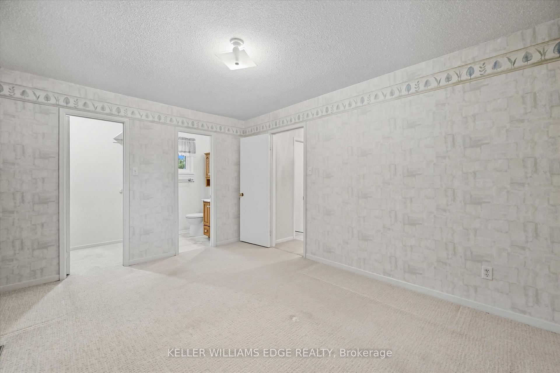 Photo 23 of 2400 Eaglesfield Drive, Burlington, Brant Hills — HOMEH