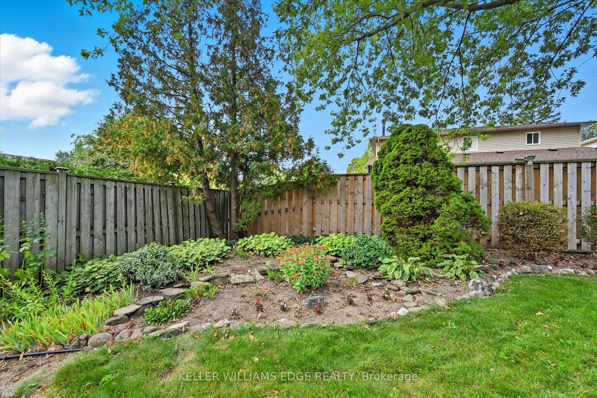 Photo 36 of 2400 Eaglesfield Drive, Burlington, Brant Hills — HOMEH