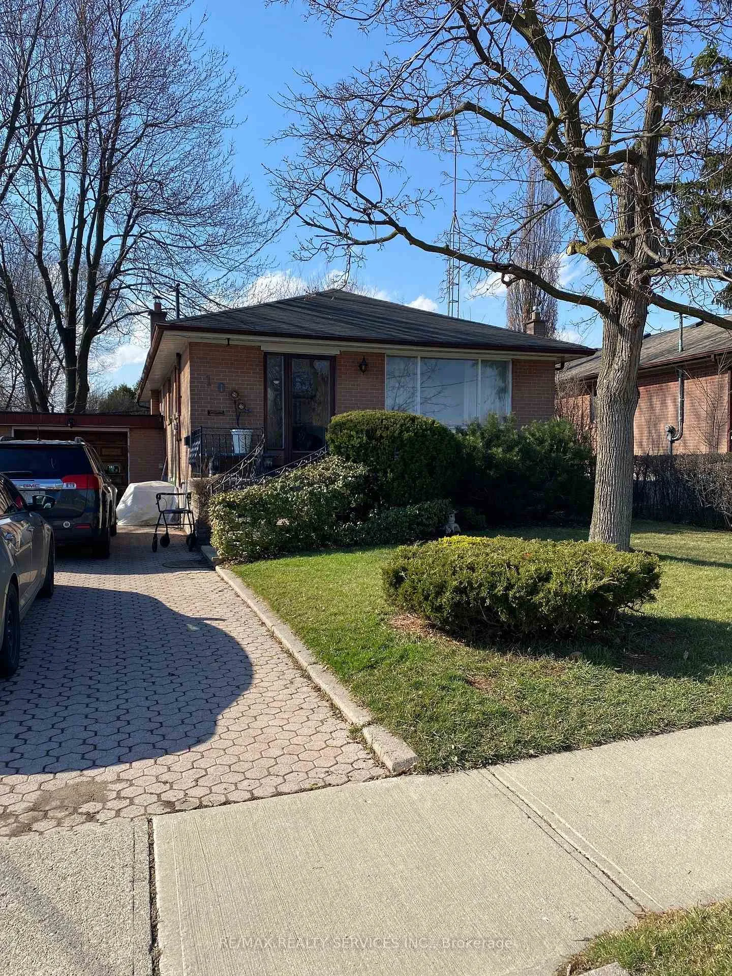 Photo 1 of 10 Jersey Avenue, Brampton, Brampton East — HOMEH