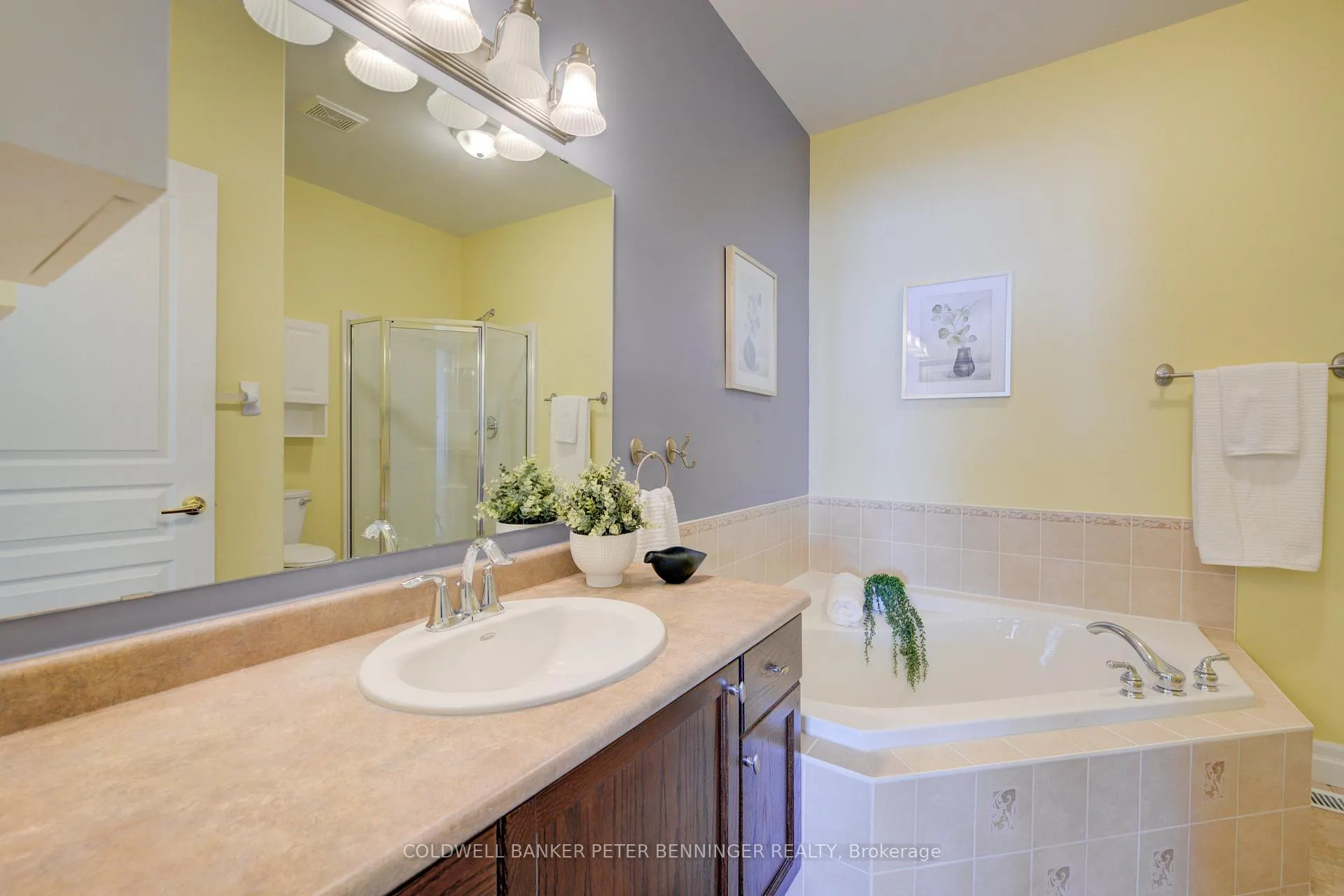 Photo 24 of Unit 8, 165 Chandos Drive, Kitchener — HOMEH