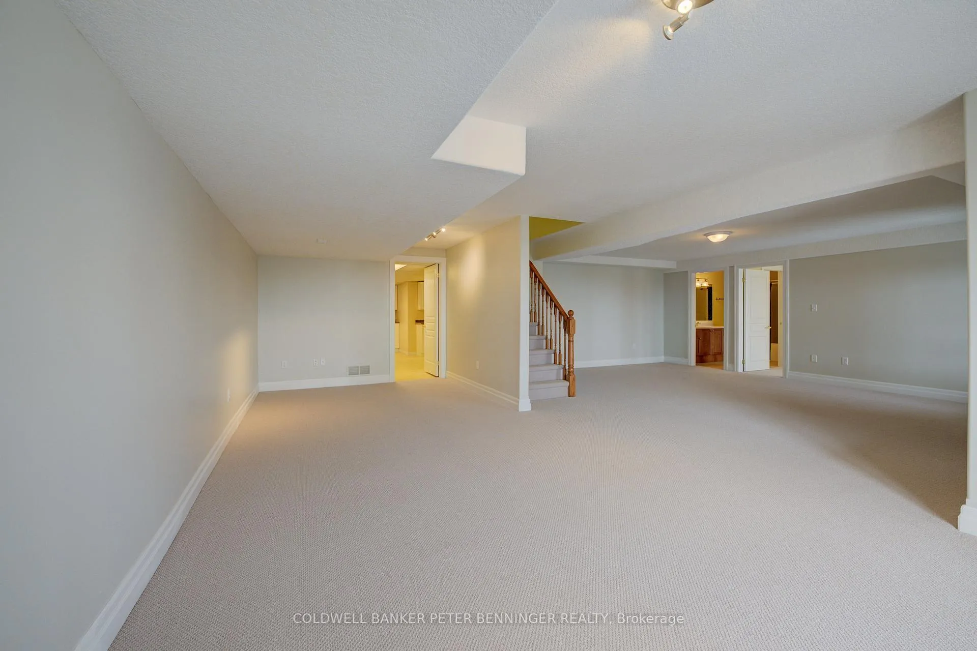 Photo 45 of Unit 8, 165 Chandos Drive, Kitchener — HOMEH