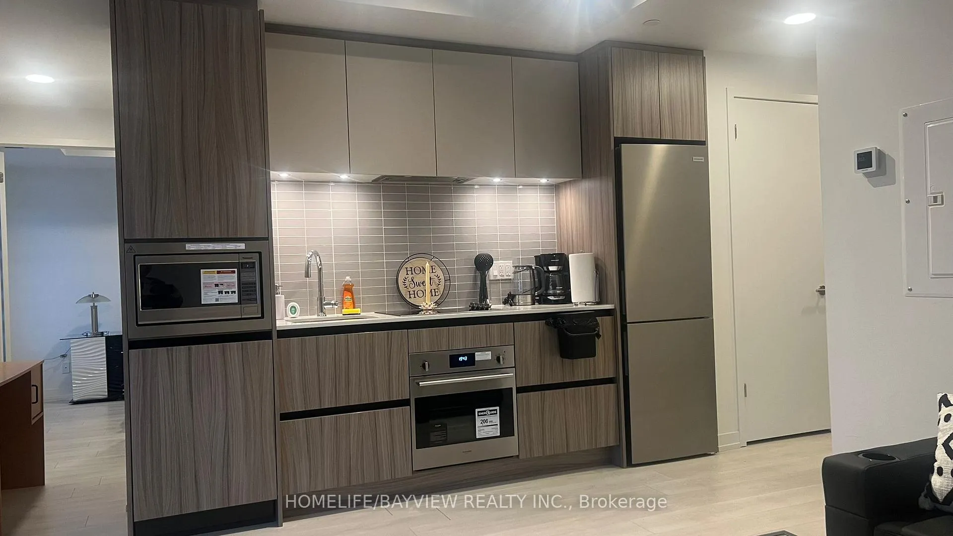Photo 2 of Unit 705, 8 Beverley Glen Boulevard, Vaughan, Beverley Glen — HOMEH