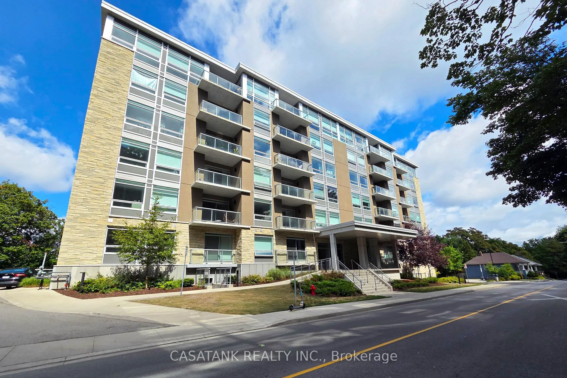 Photo 3 of Unit 408, 479 Charlton Avenue E, Hamilton, Stinson — HOMEH