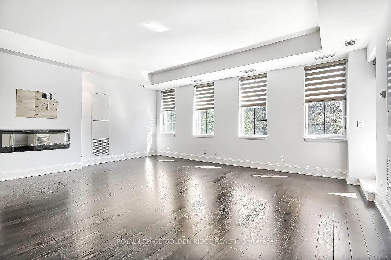 Photo 10 of Unit 227, 20 Fred Varley Drive, Markham, Unionville — HOMEH