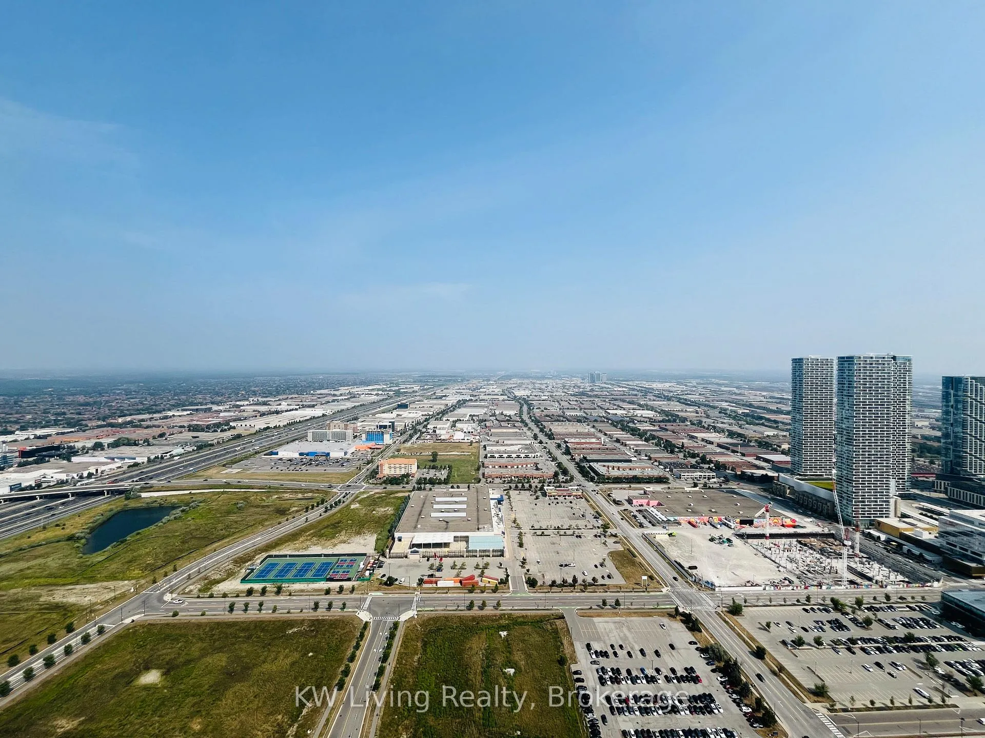 Photo 7 of Unit 6111, 225 Commerce Street, Vaughan, Vaughan Corporate Centre — HOMEH