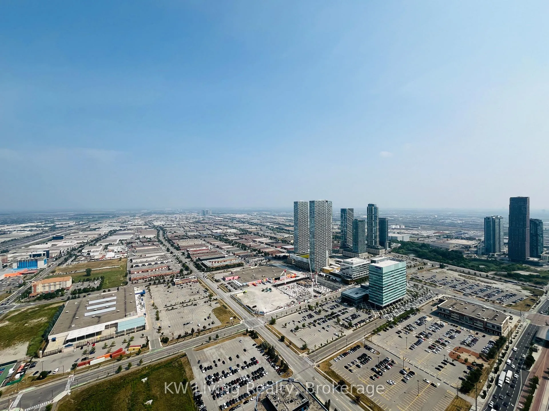Photo 8 of Unit 6111, 225 Commerce Street, Vaughan, Vaughan Corporate Centre — HOMEH