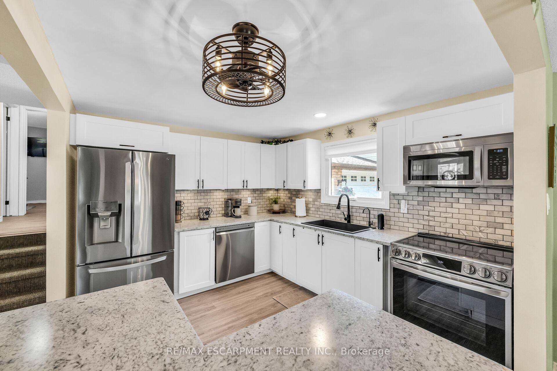 Photo 7 of 42 Knightswood Crescent, Brant, Brantford Twp — HOMEH