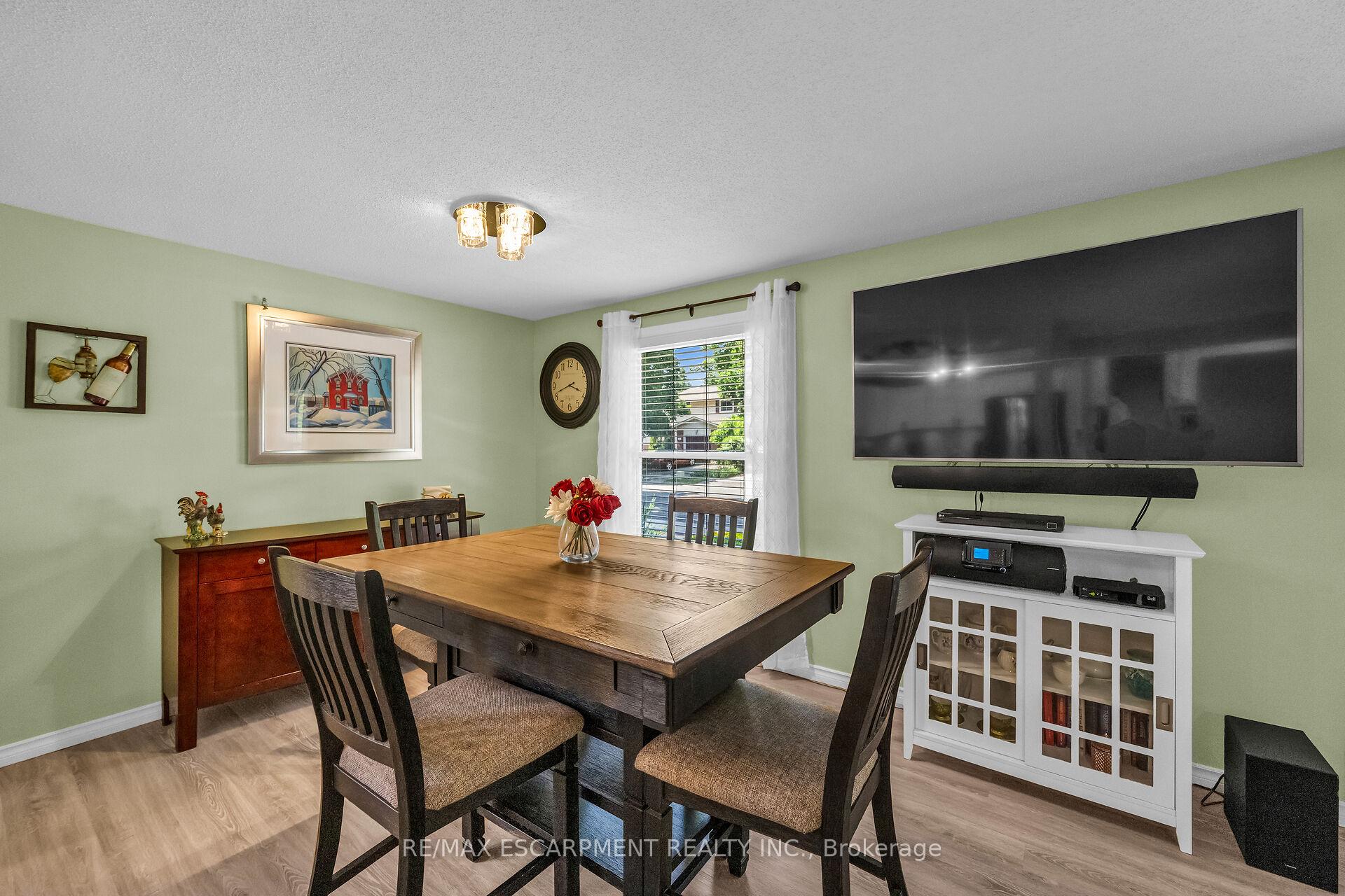 Photo 14 of 42 Knightswood Crescent, Brant, Brantford Twp — HOMEH