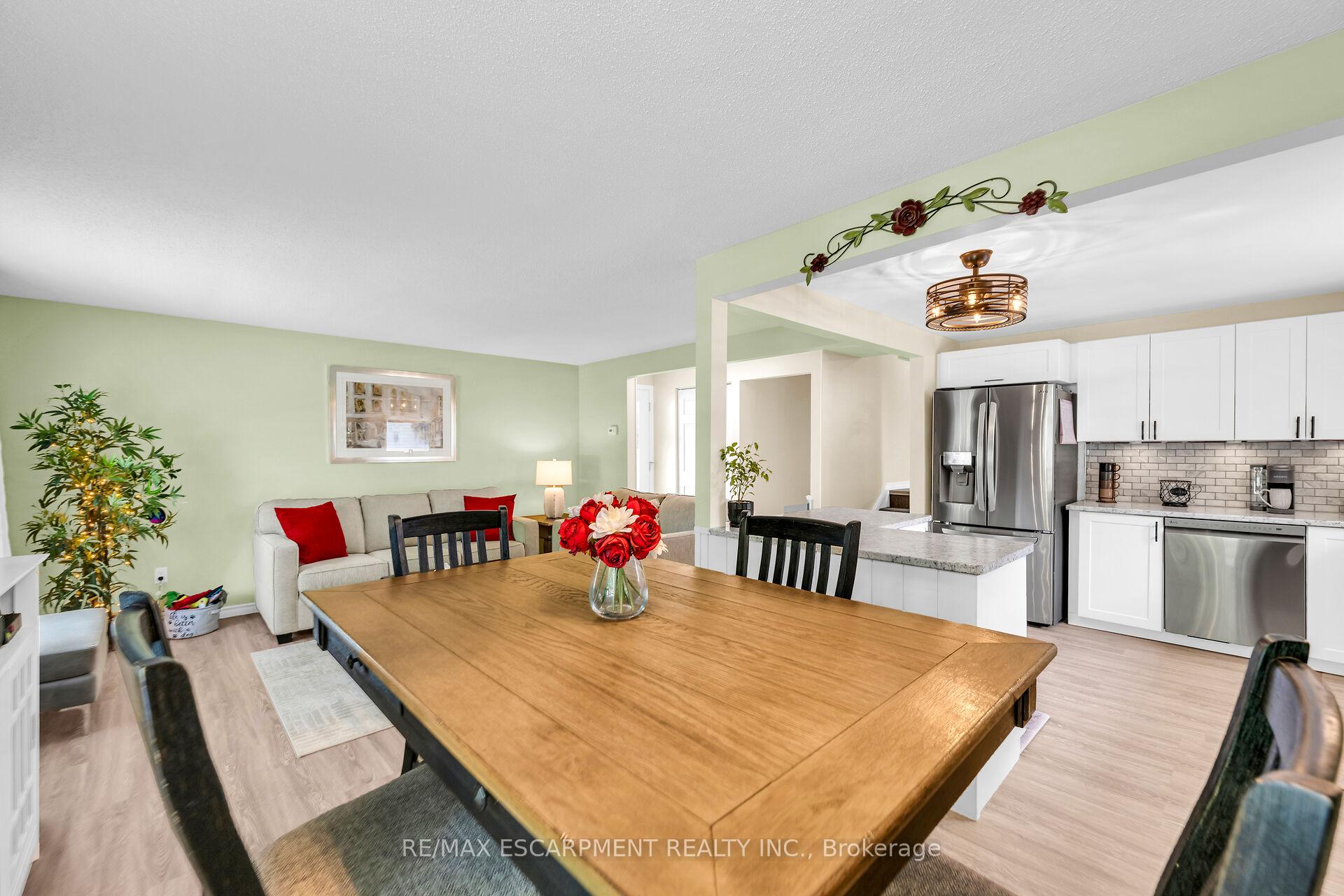 Photo 15 of 42 Knightswood Crescent, Brant, Brantford Twp — HOMEH