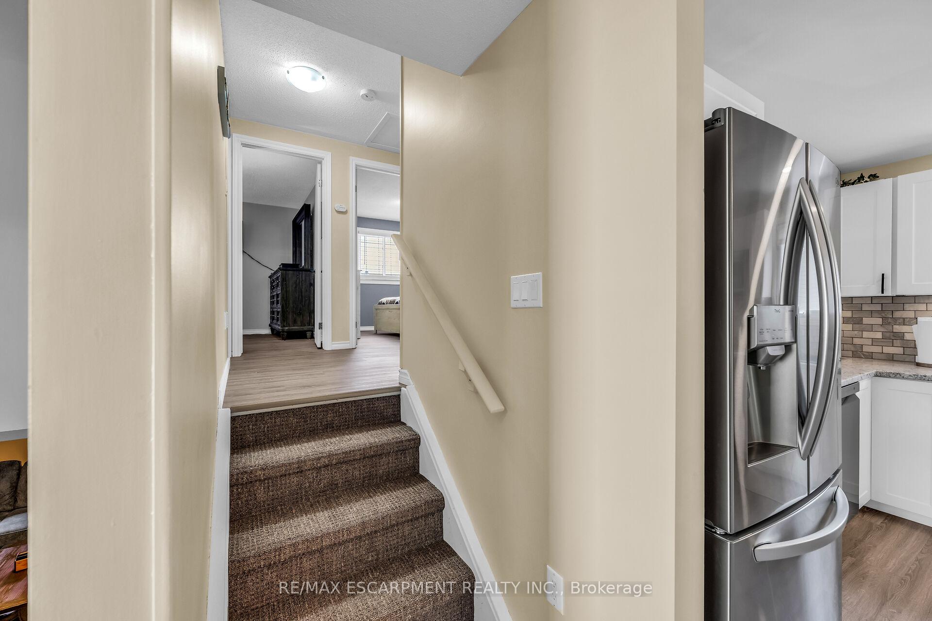 Photo 18 of 42 Knightswood Crescent, Brant, Brantford Twp — HOMEH
