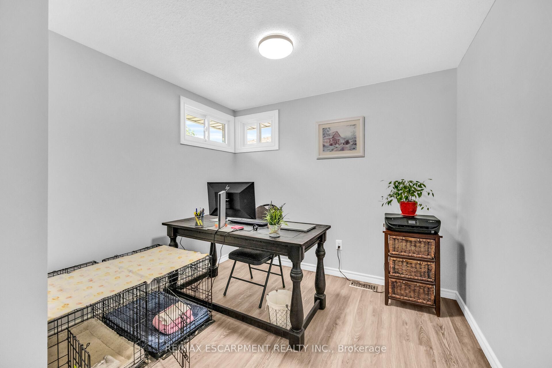 Photo 22 of 42 Knightswood Crescent, Brant, Brantford Twp — HOMEH