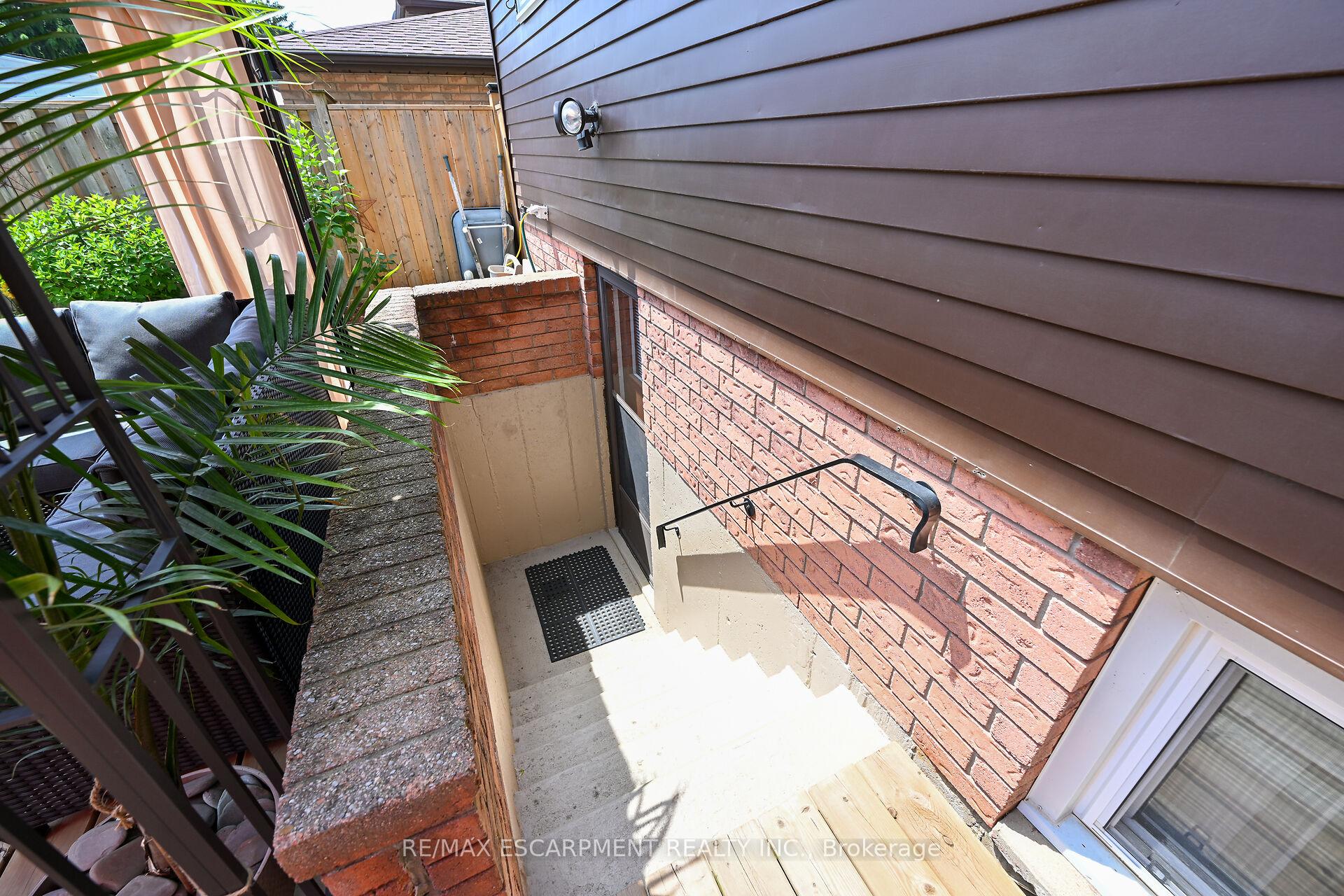Photo 29 of 42 Knightswood Crescent, Brant, Brantford Twp — HOMEH
