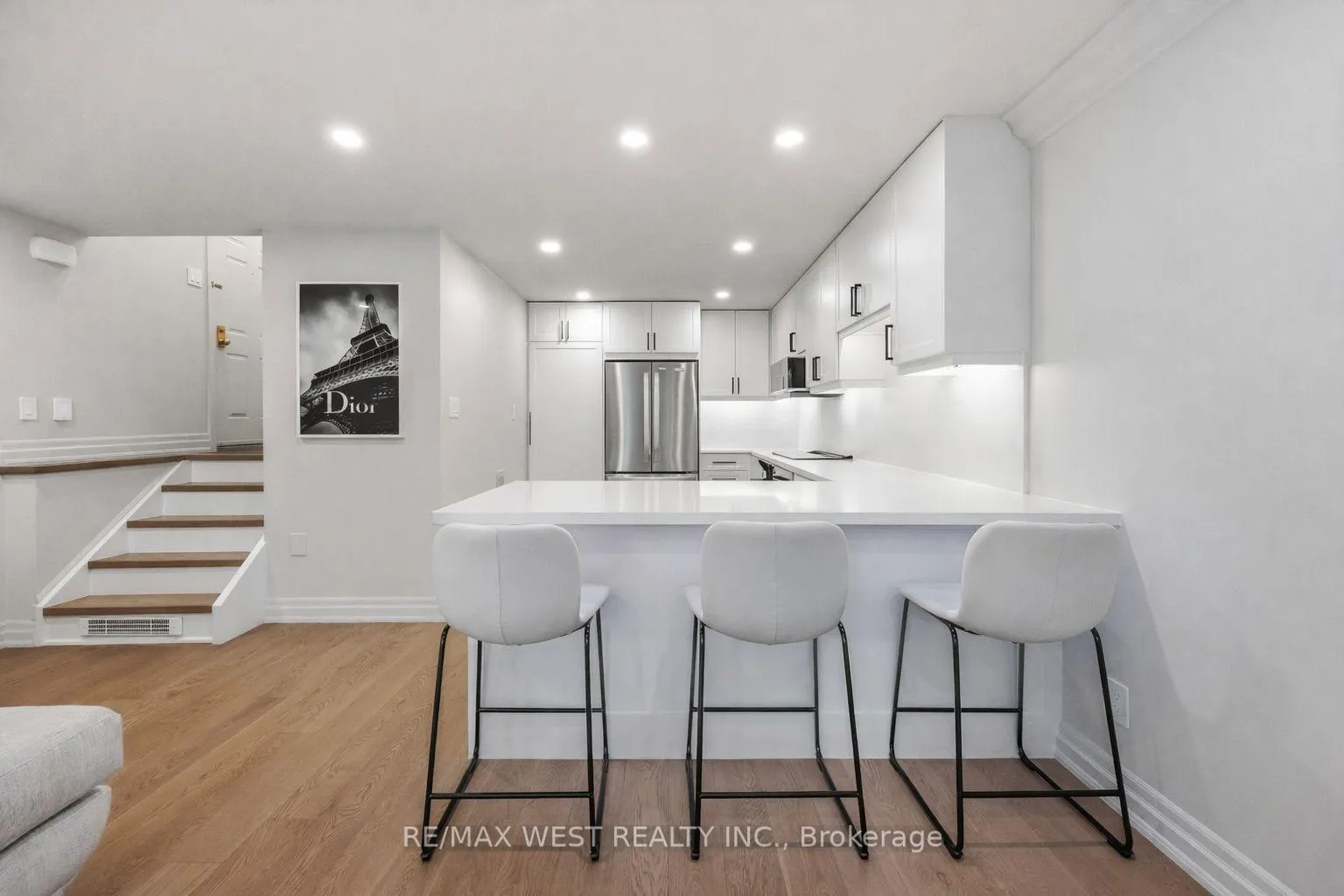 Photo 14 of Unit TH #10, 100 Arbors Lane, Vaughan, West Woodbridge — HOMEH