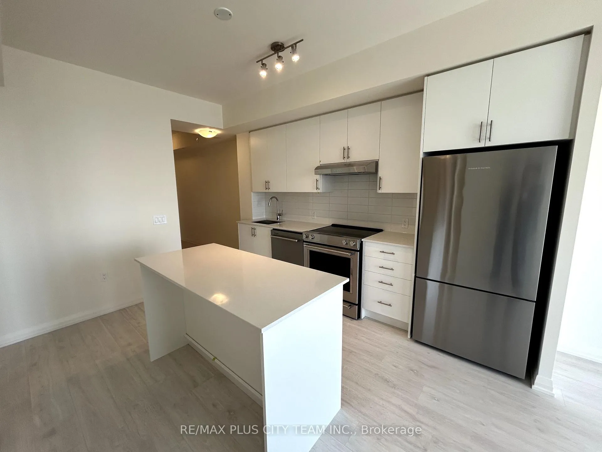 Photo 6 of Unit 2123, 8960 Jane Street, Vaughan, Vellore Village — HOMEH