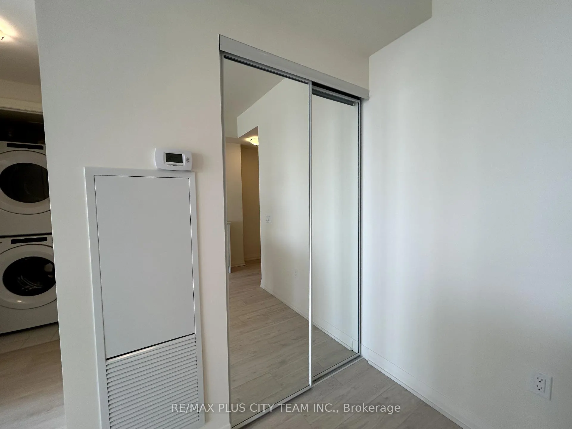 Photo 8 of Unit 2123, 8960 Jane Street, Vaughan, Vellore Village — HOMEH