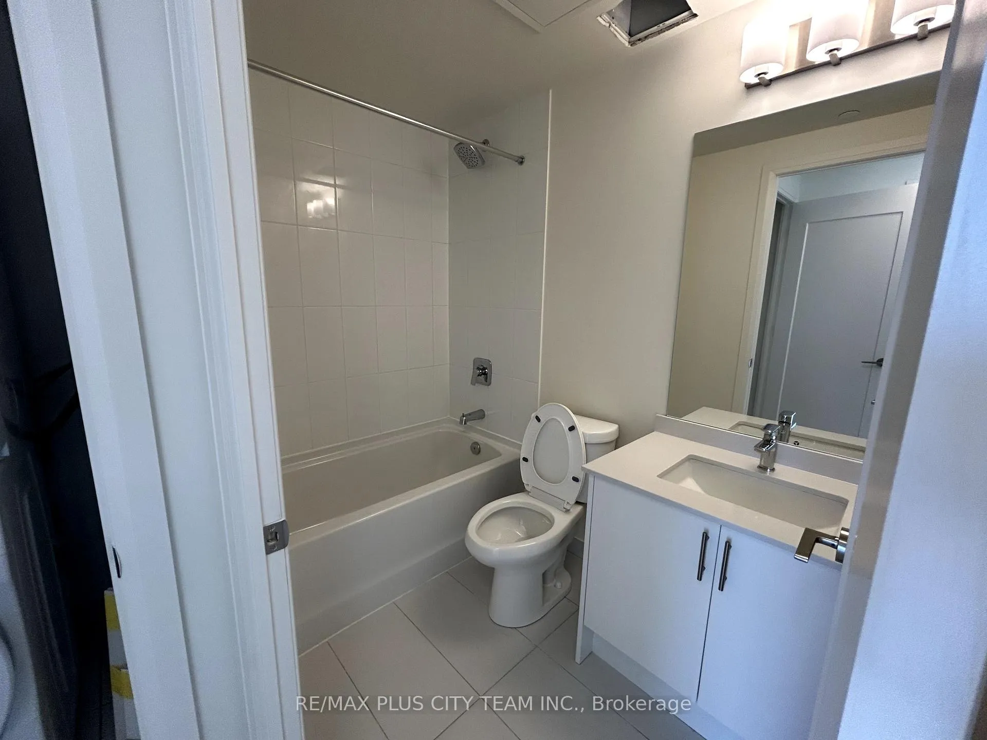 Photo 15 of Unit 2123, 8960 Jane Street, Vaughan, Vellore Village — HOMEH
