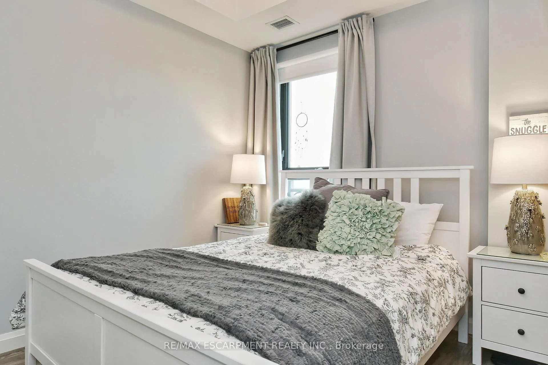 Photo 10 of Unit 903, 112 King Street E, Hamilton, Beasley — HOMEH