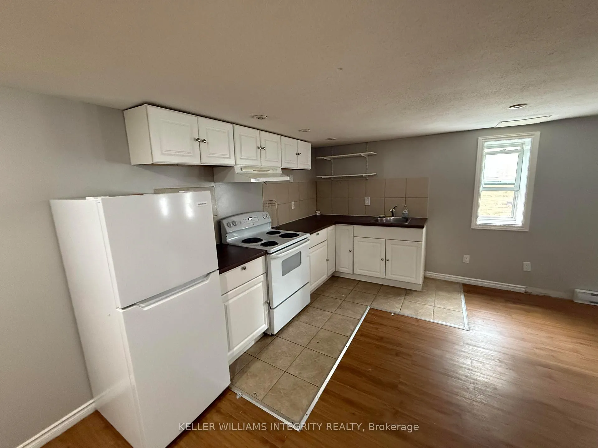 Photo 3 of Unit # 100, 1435 Morisset Avenue, Ottawa, Carlington — HOMEH