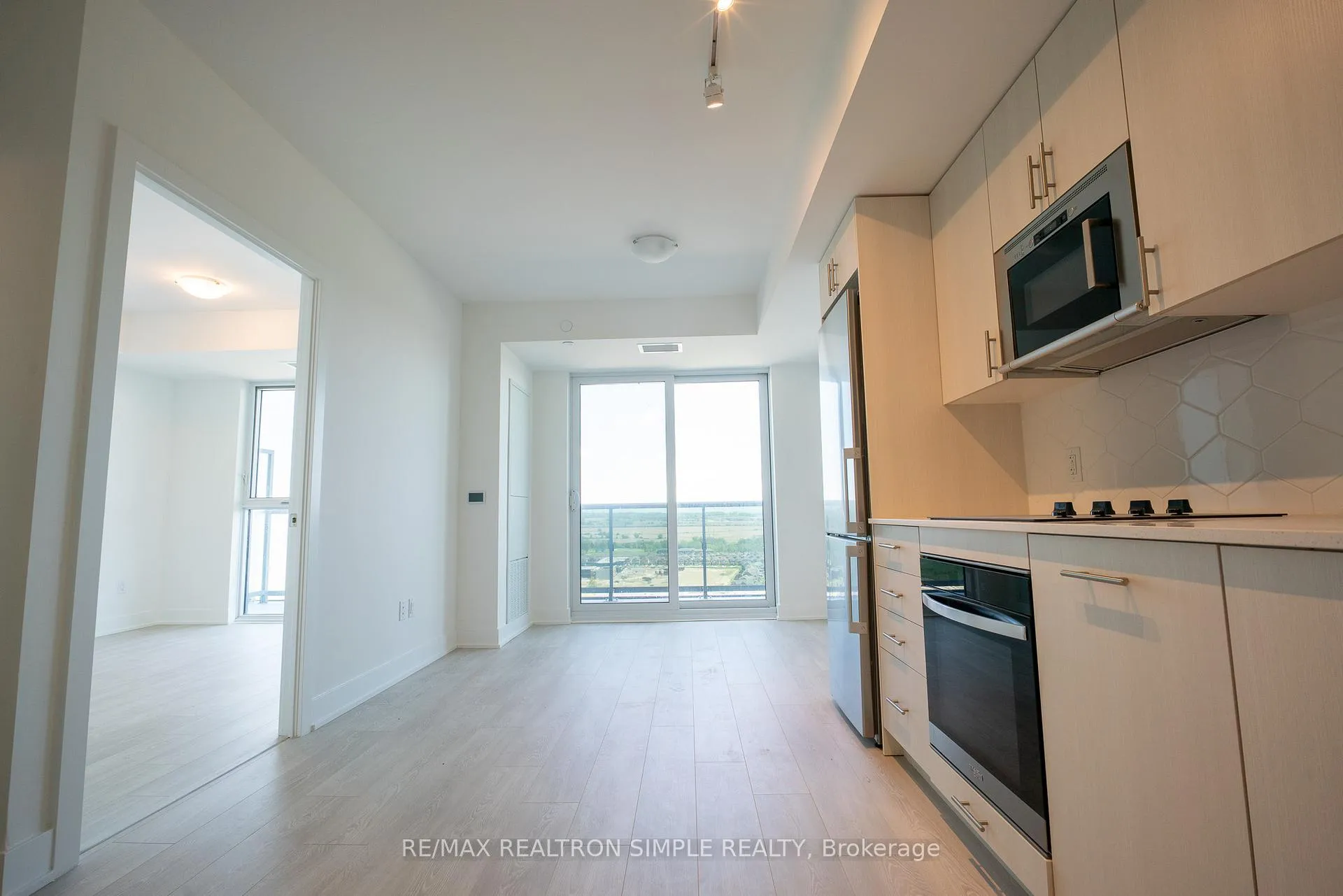 Photo 2 of Unit 2601, 2545 Simcoe Street N, Oshawa, Windfields — HOMEH
