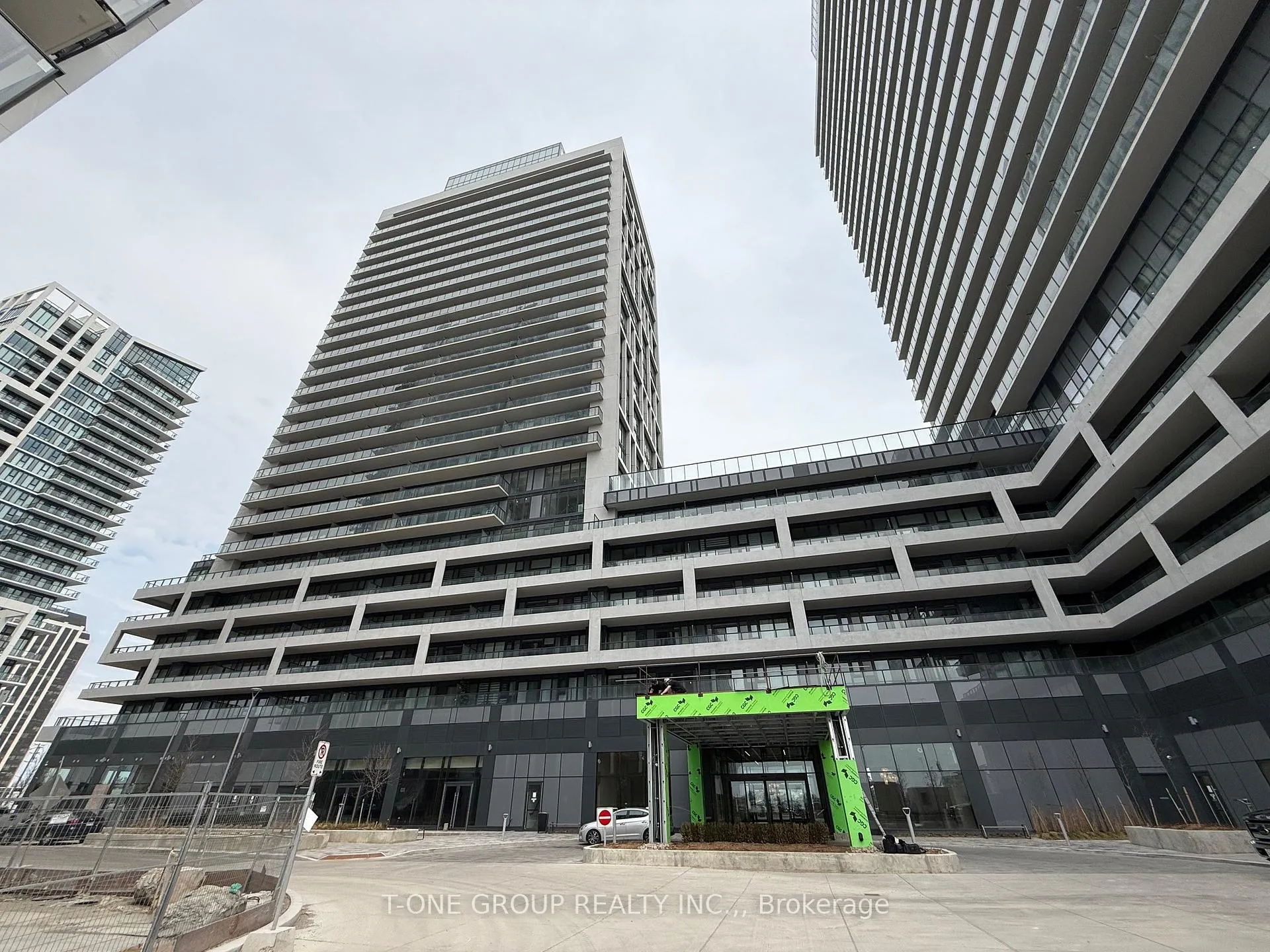Photo 1 of Unit 2005, 8960 Jane Street, Vaughan, Concord — HOMEH