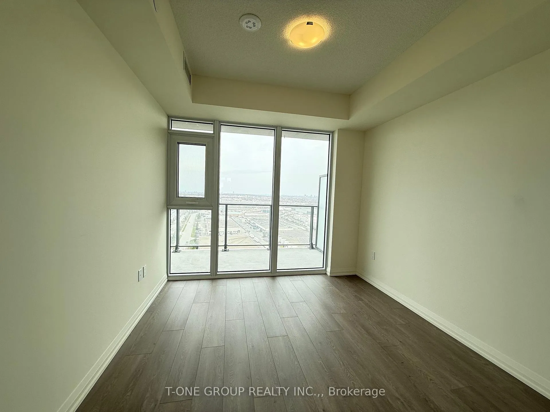 Photo 11 of Unit 2005, 8960 Jane Street, Vaughan, Concord — HOMEH